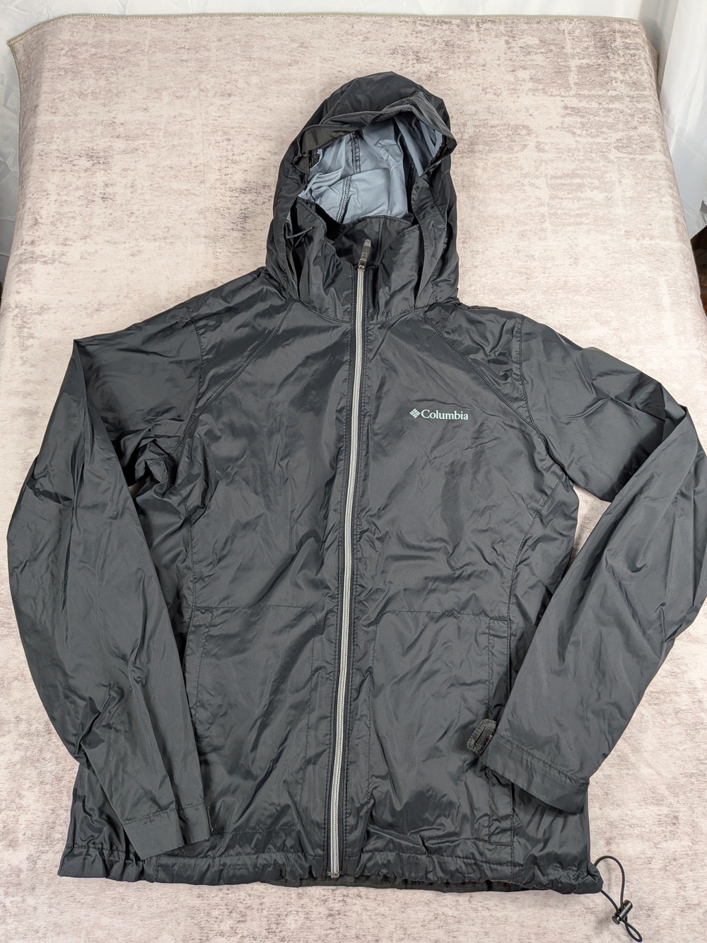 Columbia Women's Black Switchback III Waterproof Hooded Rain Jacket Windbreaker